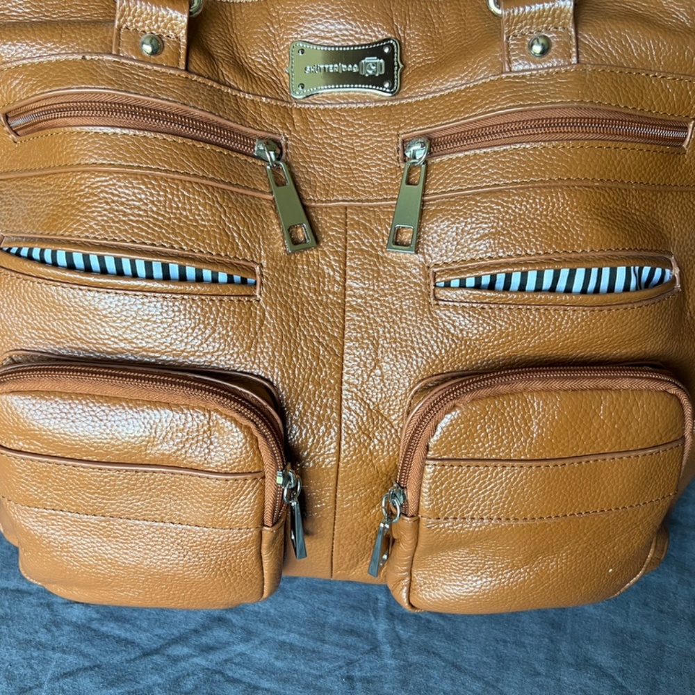 SHUTTERbag Heirloom Bag Large Brown Backpack, Shoulder Bag, DSLR Camera Bag - Picture 14 of 14